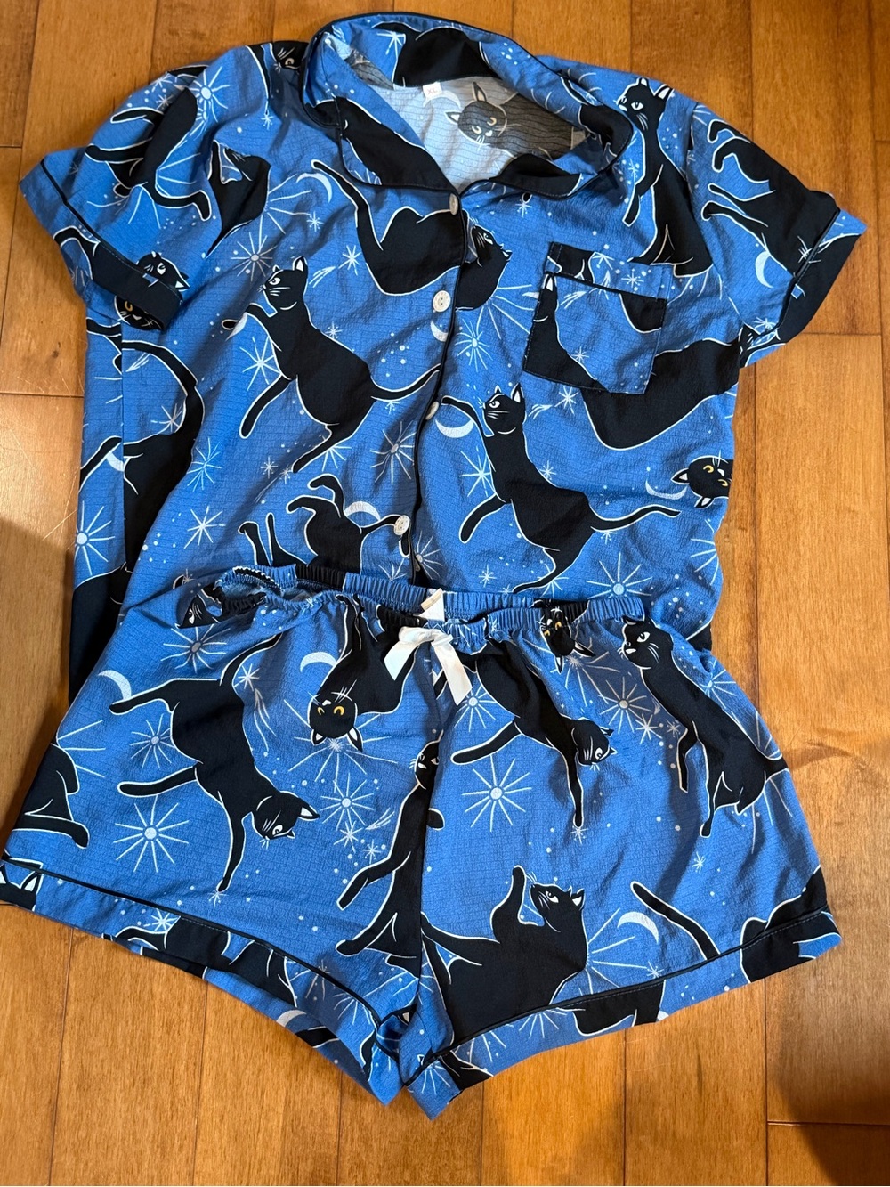 Women’s Blue Cat-Print Shorts and Button Top Pajama Set